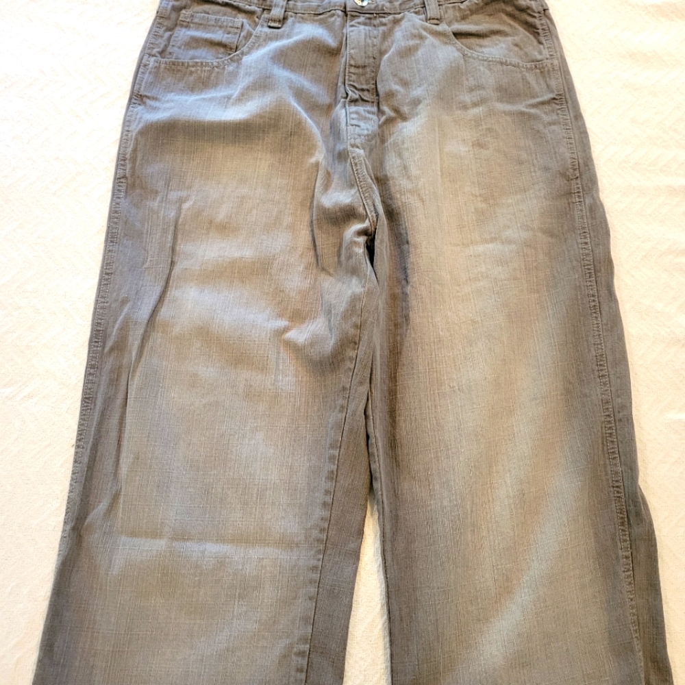 Gray Stone washed cutoff jeans
